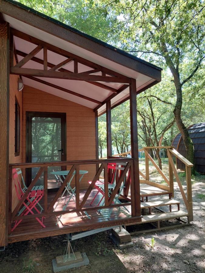Camping Vila De Sarria Exterior photo